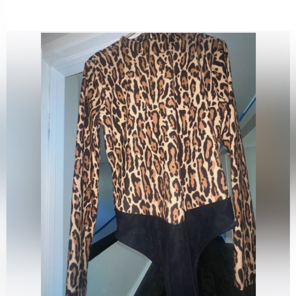 Nbd Size Large Preloved Leopard Print Long Sleeve… - image 6